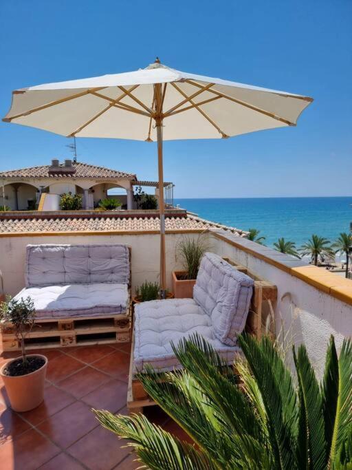 Cal Salmare Seafront Apartment With Rooftop Terrace And Pool กาลาเฟลล์ ภายนอก รูปภาพ